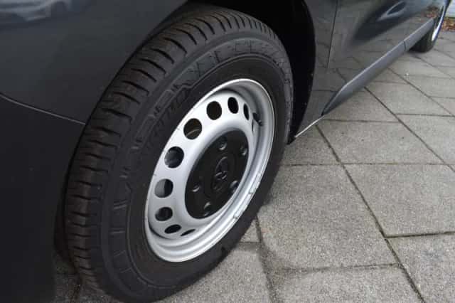 Toyota Proace (2024) thumbnail 6