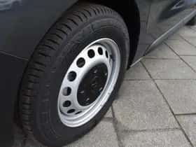 Toyota Proace (2024) thumbnail 6