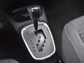 Toyota Yaris (2020) thumbnail 13