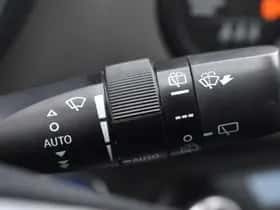 Toyota Yaris (2020) thumbnail 8