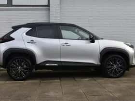 Toyota Yaris Cross (2024) thumbnail 3