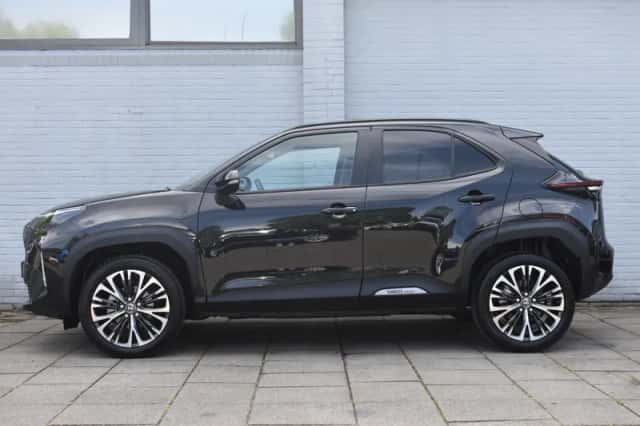 Toyota Yaris Cross (2025) thumbnail 3