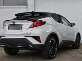Toyota C-HR (2023) thumbnail 5
