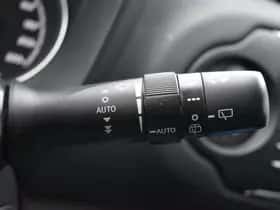 Toyota Yaris (2017) thumbnail 15