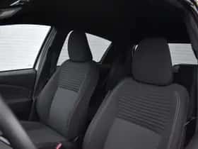 Toyota Yaris (2017) thumbnail 6