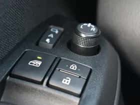 Toyota Yaris Cross (2025) thumbnail 15