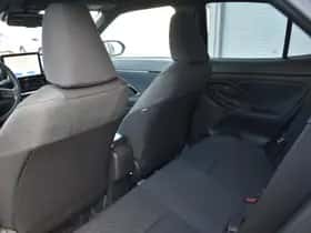 Toyota Yaris Cross (2025) thumbnail 9
