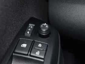 Toyota Yaris Cross (2025) thumbnail 16