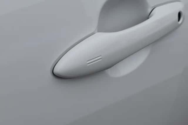 Toyota Yaris (2025) thumbnail 3