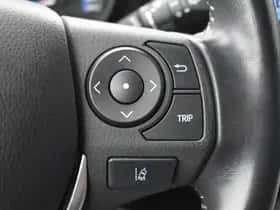 Toyota Auris thumbnail 12
