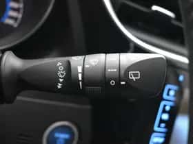 Toyota Auris thumbnail 13