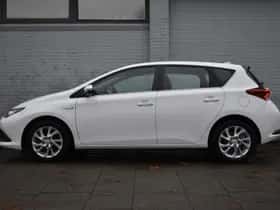 Toyota Auris thumbnail 3