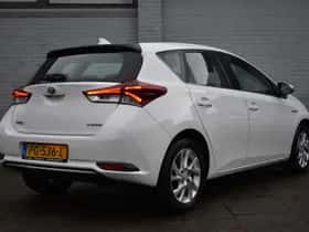 Toyota Auris thumbnail 5