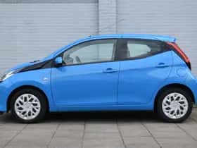 Toyota Aygo (2019) thumbnail 3