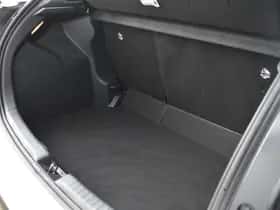 Toyota Yaris (2024) thumbnail 22