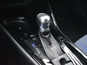 Toyota C-HR (2018) thumbnail 20