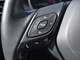 Toyota C-HR thumbnail 11