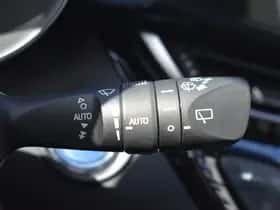 Toyota C-HR thumbnail 13