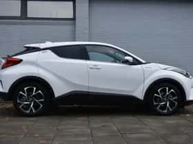 Toyota C-HR (2019) thumbnail 17