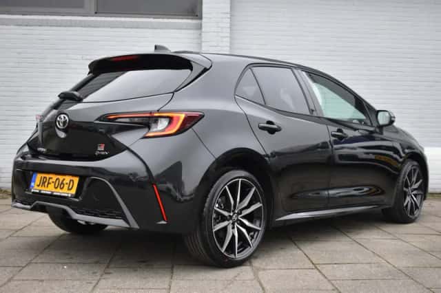 Toyota Corolla (2025) thumbnail 5