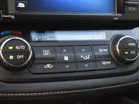 Toyota RAV4 thumbnail 20