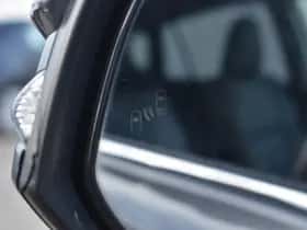 Toyota RAV4 thumbnail 6