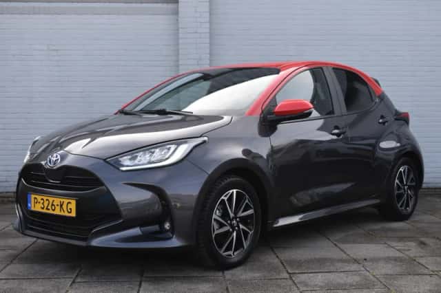 Toyota Yaris (2022) thumbnail 1
