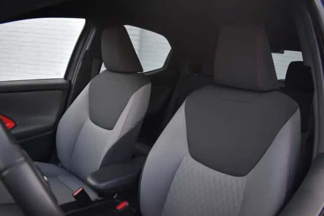 Toyota Yaris (2022) thumbnail 4