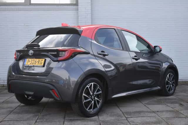 Toyota Yaris (2022) thumbnail 5