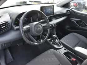 Toyota Yaris (2024) thumbnail 2