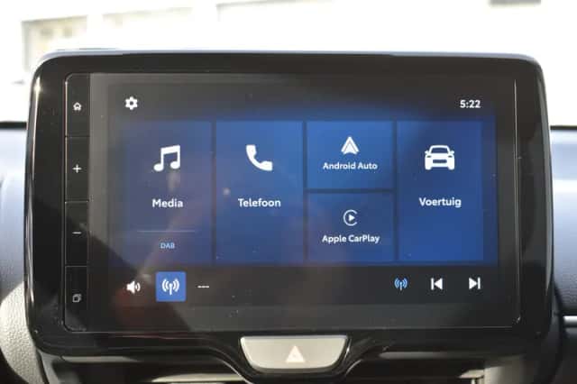 Toyota Yaris (2024) thumbnail 5
