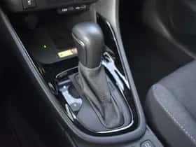 Toyota Yaris (2024) thumbnail 10