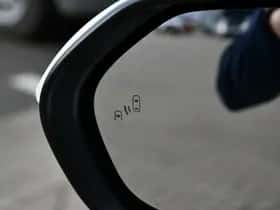 Toyota Corolla (2024) thumbnail 12