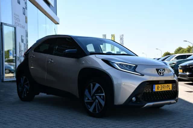 Toyota Aygo X (2022) thumbnail 3