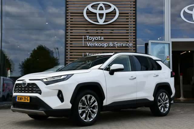 Toyota RAV4 (2024) thumbnail 1