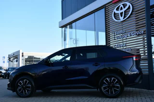 Toyota bZ4X (2026) thumbnail 5