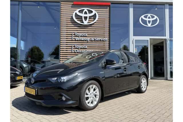 Toyota Auris (2019) thumbnail 1