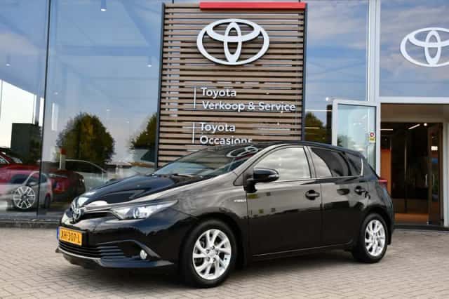 Toyota Auris (2019) thumbnail 1