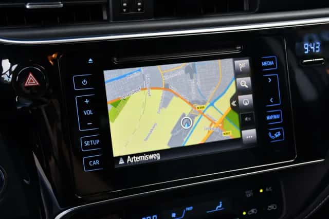 Toyota Auris (2019) thumbnail 6