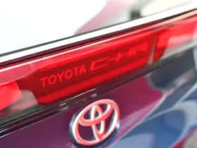 Toyota C-HR (2024) thumbnail 23