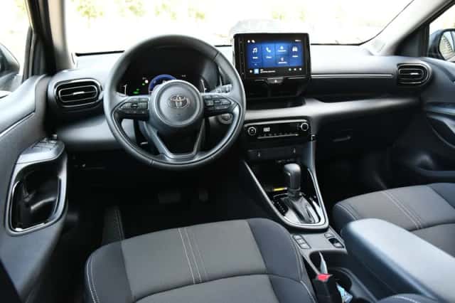 Toyota Yaris (2026) thumbnail 2