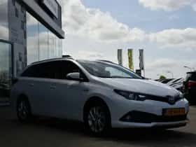Toyota Auris thumbnail 9