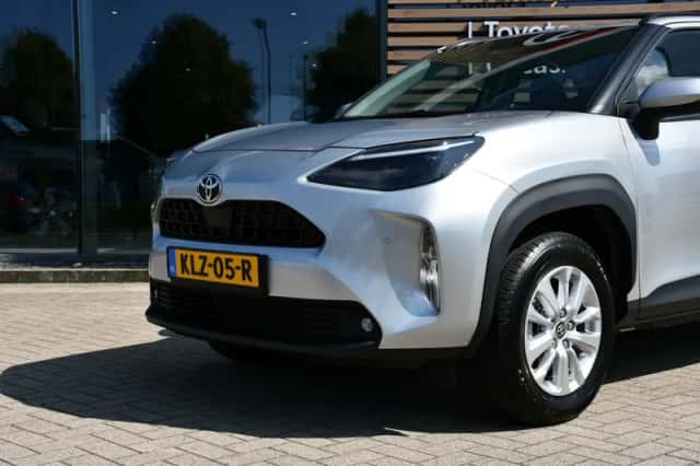 Toyota Yaris Cross (2025) thumbnail 3