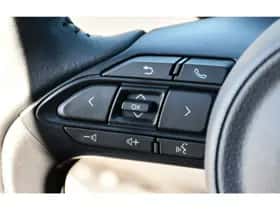 Toyota Yaris Cross thumbnail 2