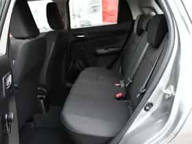 Suzuki Swift (2021) thumbnail 13