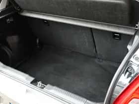 Suzuki Swift (2021) thumbnail 17