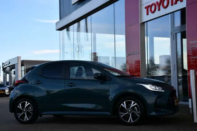 Toyota Yaris (2025) thumbnail 3