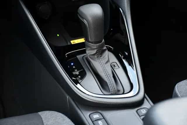 Toyota Yaris (2025) thumbnail 4
