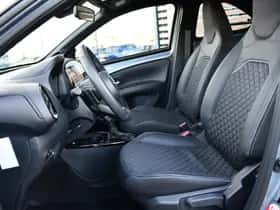 Toyota Aygo X (2024) thumbnail 5