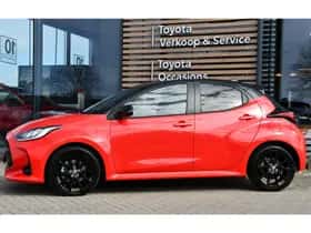 Toyota Yaris (2023) thumbnail 3